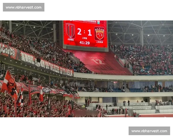 4-1 逆转登顶!成都蓉城 30 分钟狂轰 3 球打懵海港 4-1 逆转登顶!成都蓉城 30 分钟狂轰 3 球打懵海港